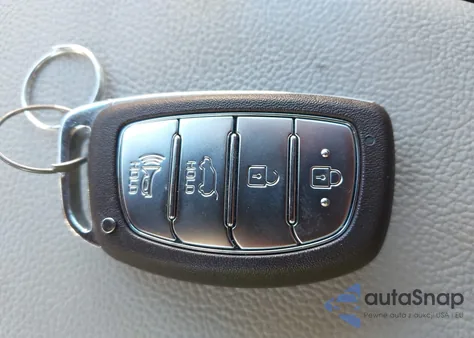 2020 Hyundai Ioniq Hybrid Limited from USA, damaged, VIN KMHC05LC6LU210062